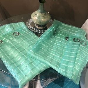 Green curtains set of 2 ( Easter )
